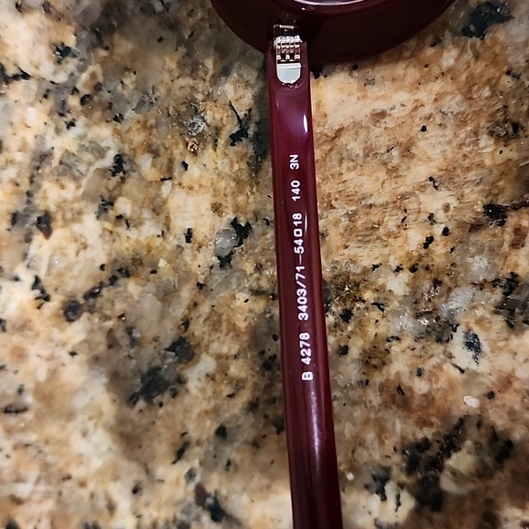 Burberry B 4278 Sunglasses - Picture 7 of 15